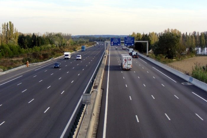 La vitesse sur autoroute : un bouc émissaire tout trouvé pour les caisses de l’État