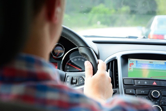 Comité interministériel de la sécurité routière : et si les autorités prenaient enfin de vraies mesures pour renforcer la sécurité des jeunes conducteurs ?